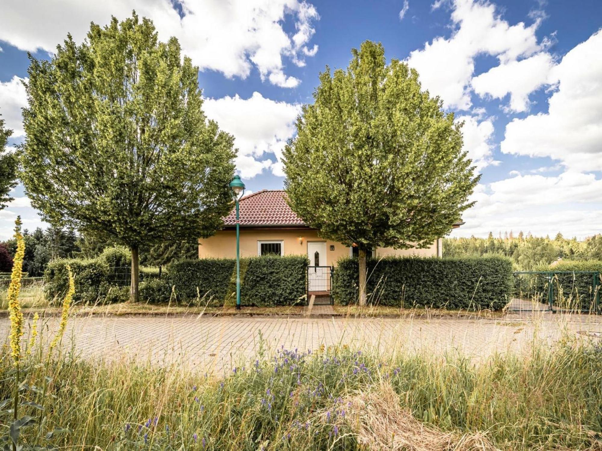 Cottage By The Meadow, Fir Tanne Exterior photo
